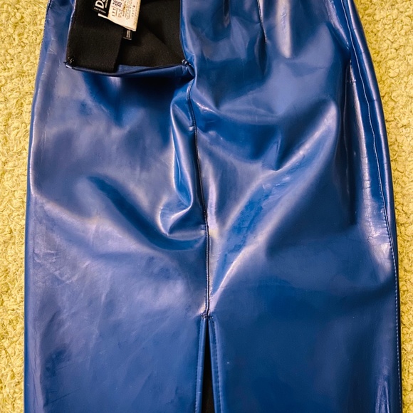 D&G Dolce & Gabbana Blue Leather Skirt - Picture 2 of 5